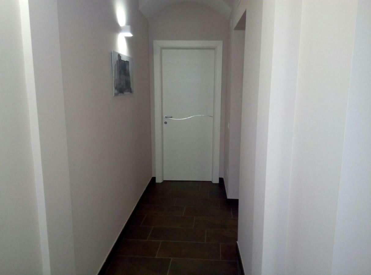 Bed and Breakfast Gradoni Di Chiaia Twenty Three Neapel Exterior foto