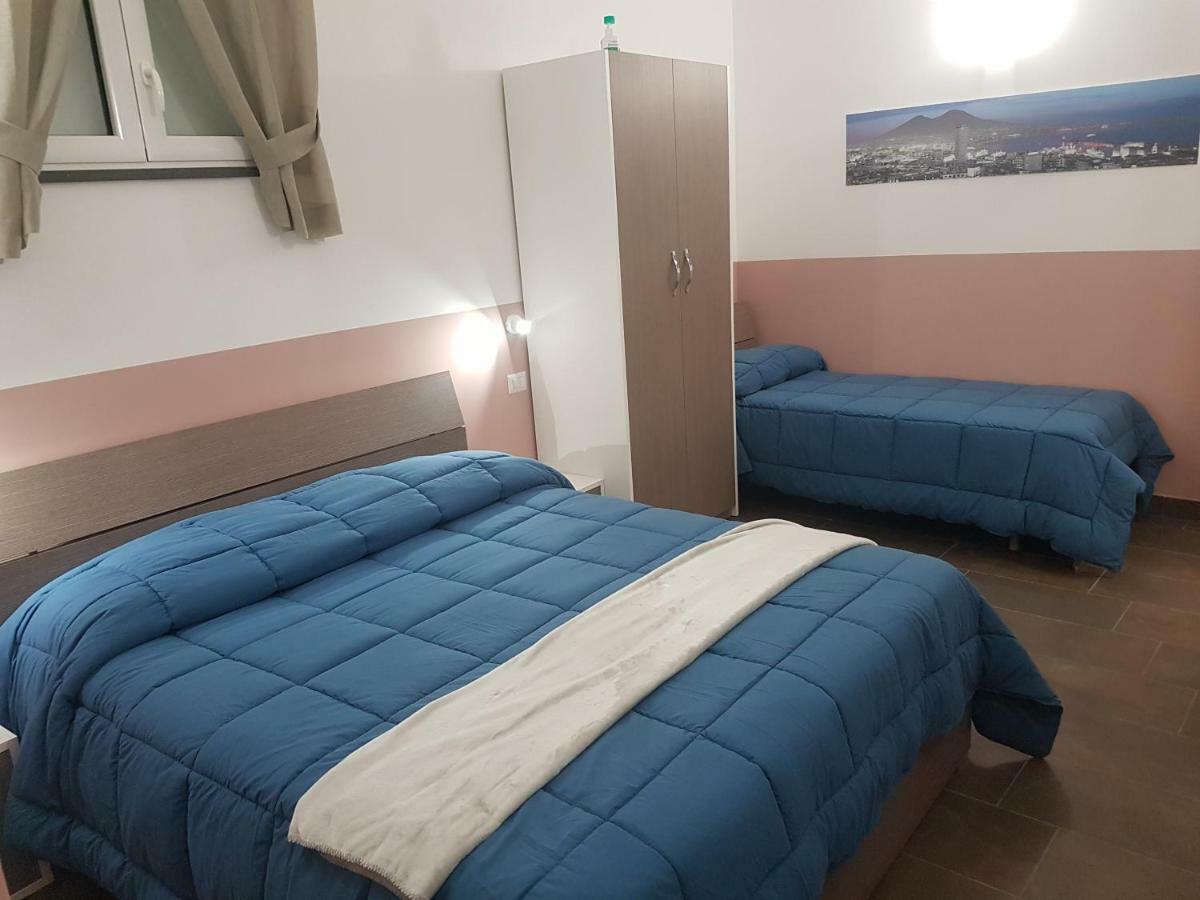Bed and Breakfast Gradoni Di Chiaia Twenty Three Neapel Exterior foto