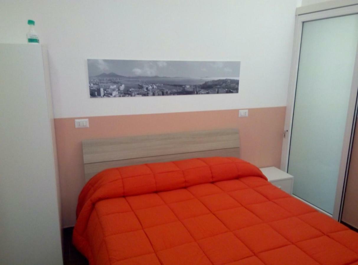 Bed and Breakfast Gradoni Di Chiaia Twenty Three Neapel Exterior foto