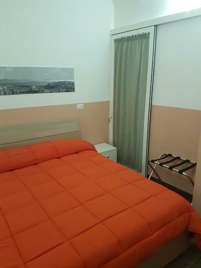 Bed and Breakfast Gradoni Di Chiaia Twenty Three Neapel Exterior foto