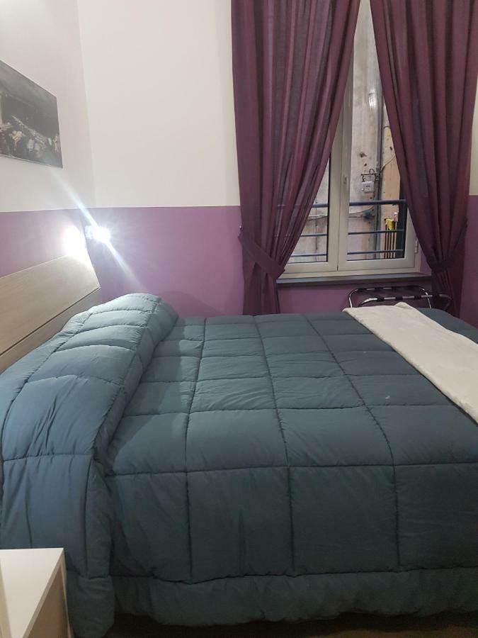 Bed and Breakfast Gradoni Di Chiaia Twenty Three Neapel Exterior foto