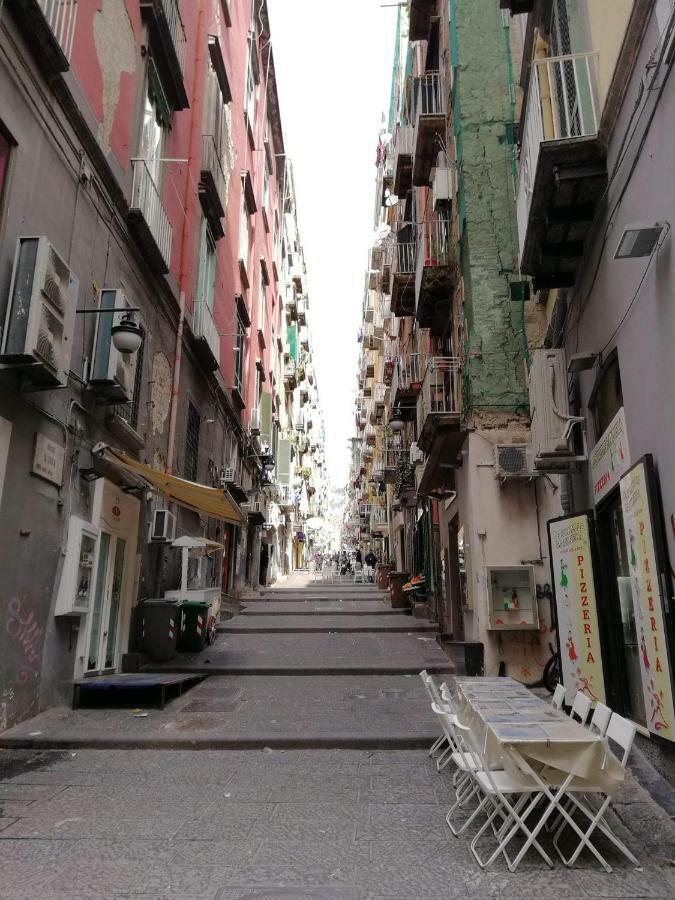 Bed and Breakfast Gradoni Di Chiaia Twenty Three Neapel Exterior foto