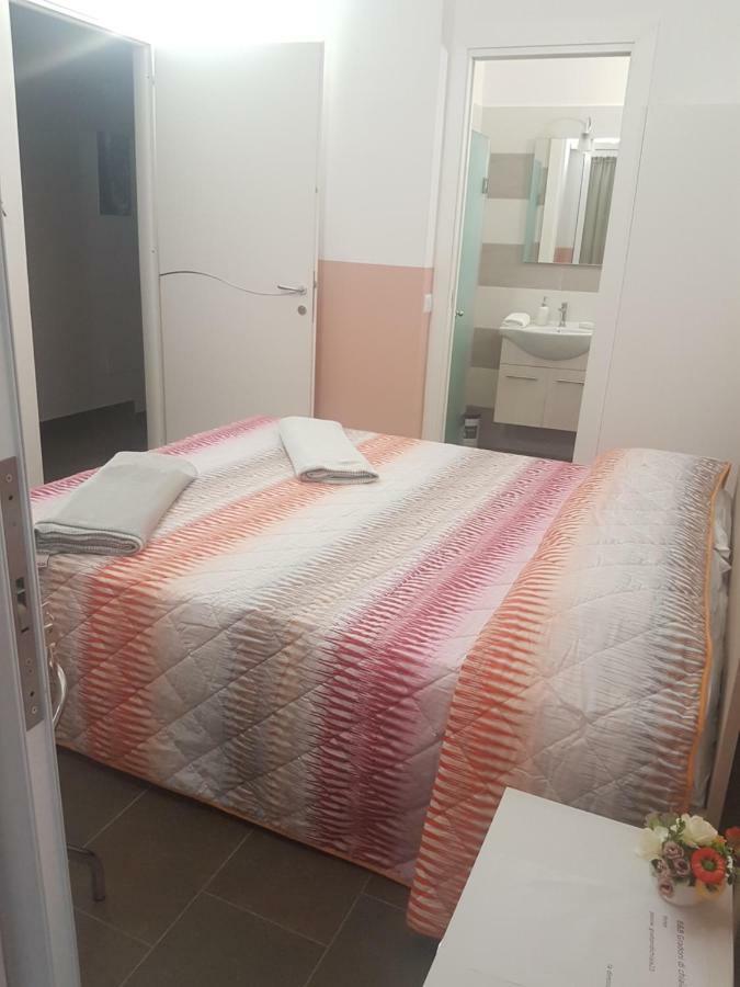 Bed and Breakfast Gradoni Di Chiaia Twenty Three Neapel Exterior foto